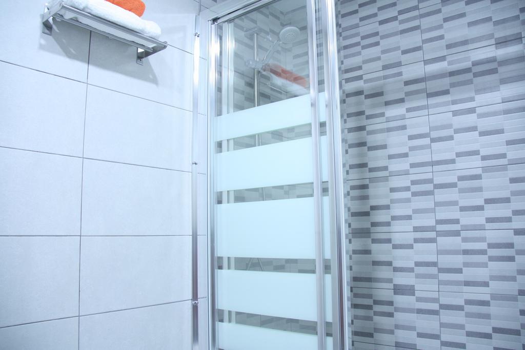 Apartamento Orange Triana Centro セビリア エクステリア 写真